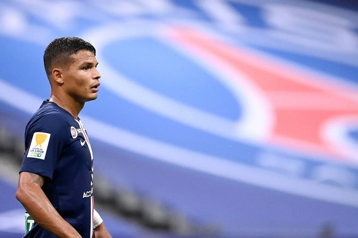 NÓNG: Chelsea đạt thỏa thuận chiêu mộ thủ lĩnh hàng phòng ngự của PSG - Ảnh 1. NÓNG: Chelsea đạt thỏa thuận chiêu mộ thủ lĩnh hàng phòng ngự của PSG - Ảnh 1.