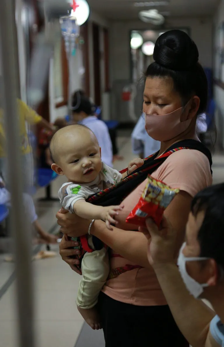 Bệnh viện tỉnh cạn kiệt máu, nhiều em nhỏ từ miền núi phải về Hà Nội truyền máu - Ảnh 2. Bệnh viện tỉnh cạn kiệt máu, nhiều em nhỏ từ miền núi phải về Hà Nội truyền máu - Ảnh 2.