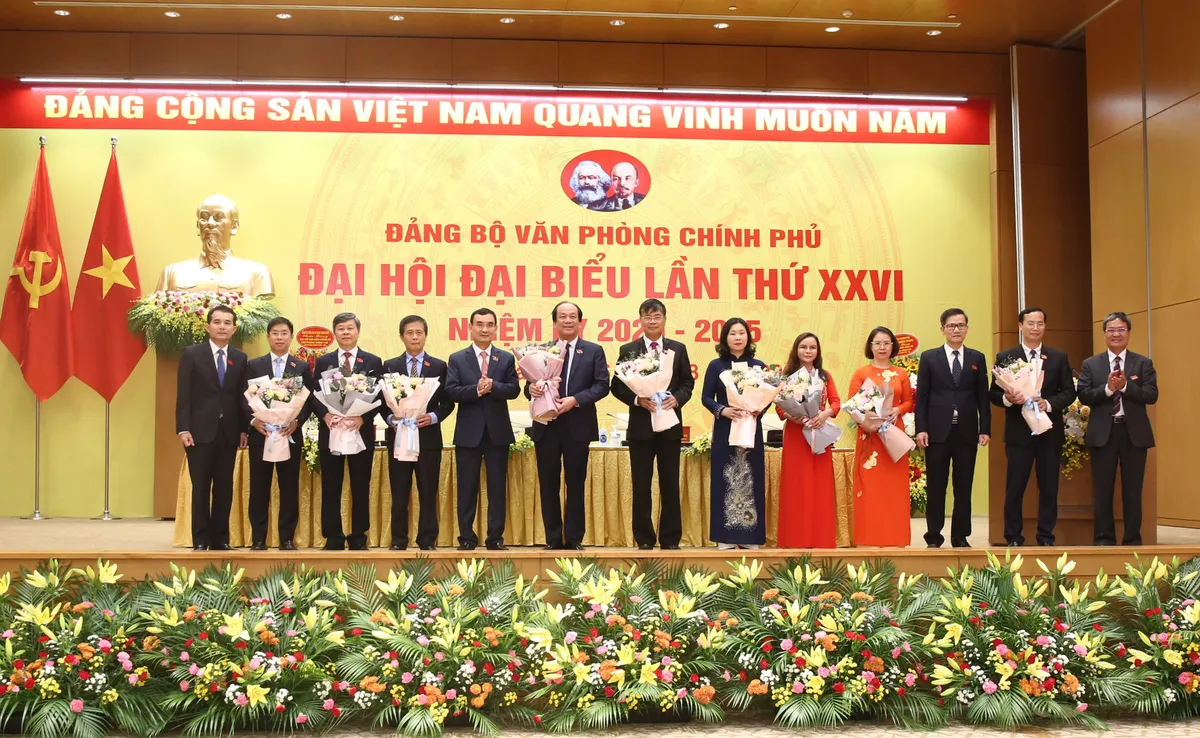 Bầu 25 người vào Ban Chấp hành Đảng bộ Văn phòng Chính phủ - Ảnh 1.