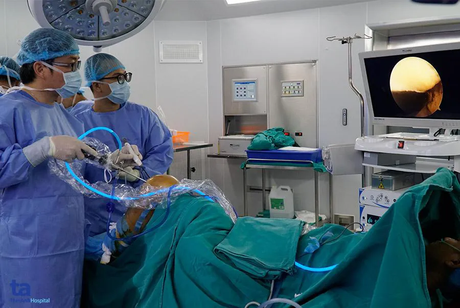 Kỹ thuật mới hồi sinh vận động cho bệnh nhân ung thư xương, chấn thương cơ xương khớp - Ảnh 4. Kỹ thuật mới hồi sinh vận động cho bệnh nhân ung thư xương, chấn thương cơ xương khớp - Ảnh 4.