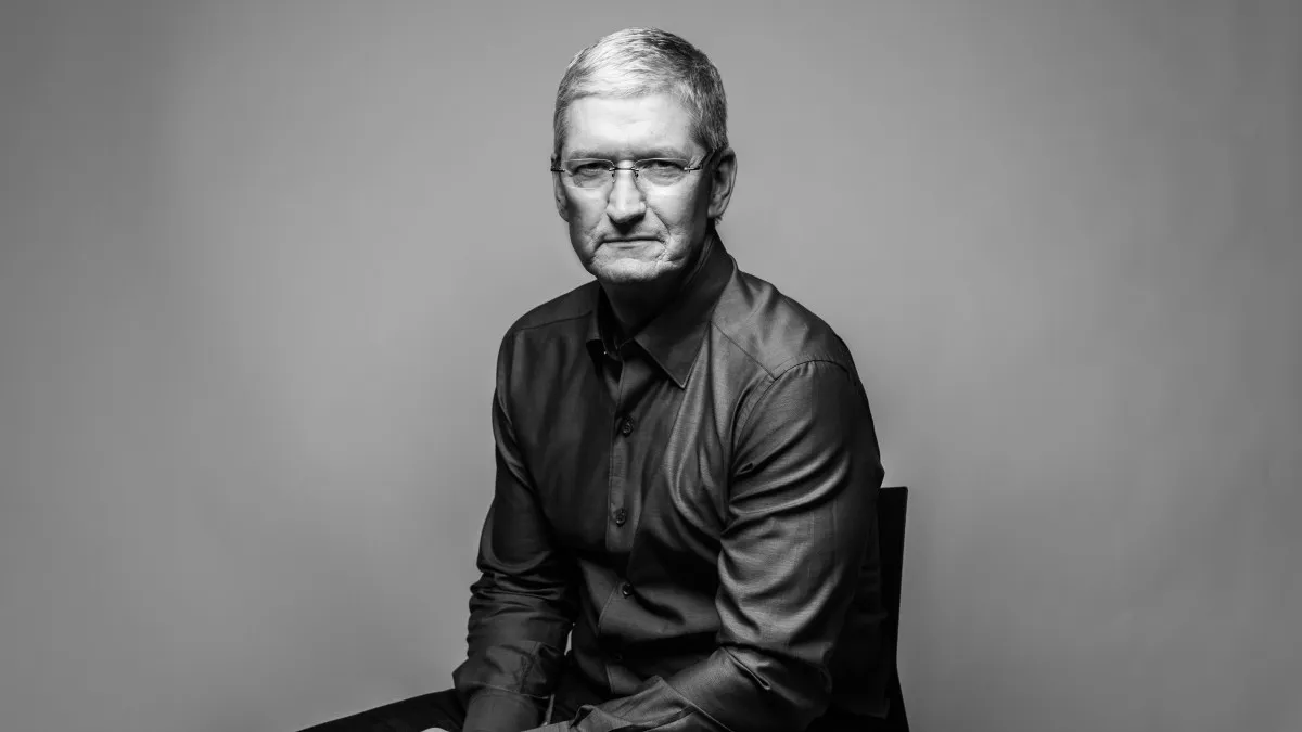 Tim Cook nhận hơn 278 triệu USD tiền thưởng từ Apple - Ảnh 2.