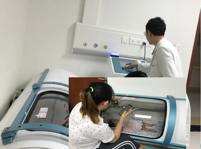 Cầm dây điện ở bàn thờ ông địa, bé 9 tháng bị điện giật nguy kịch - Ảnh 1. Cầm dây điện ở bàn thờ ông địa, bé 9 tháng bị điện giật nguy kịch - Ảnh 1.