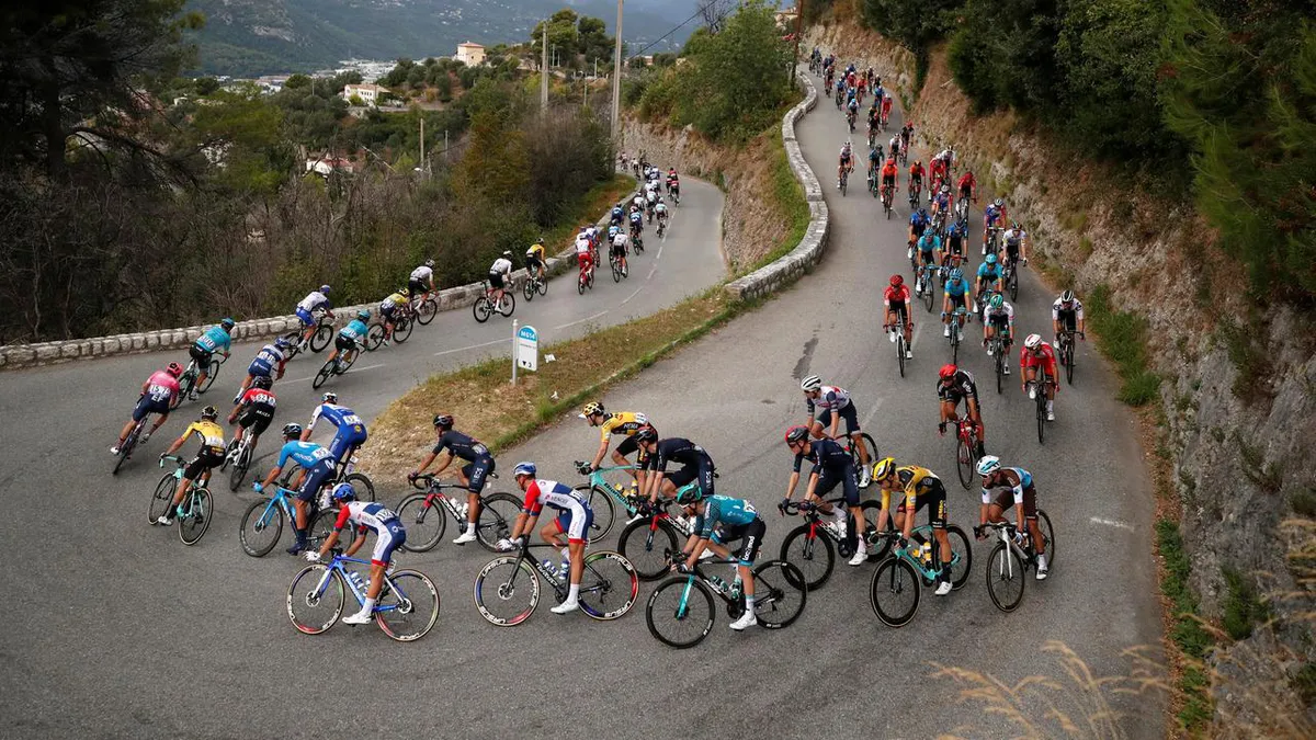 Những ngôi sao sẽ vắng mặt tại Tour de France 2022 - Ảnh 1. Những ngôi sao sẽ vắng mặt tại Tour de France 2022 - Ảnh 1.