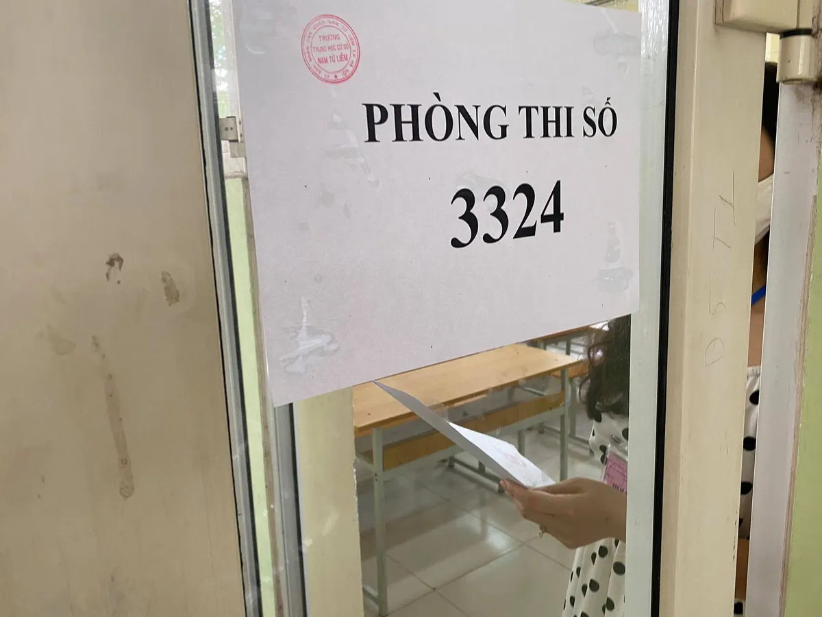 Sáng nay (9/8), thí sinh chính thức làm bài thi tốt nghiệp THPT môn Ngữ văn - Ảnh 1.