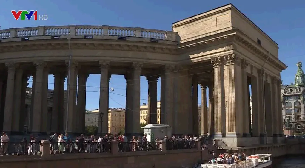 Mùa du lịch khác thường tại Saint Petersburg, Nga - Ảnh 2. Mùa du lịch khác thường tại Saint Petersburg, Nga - Ảnh 2.