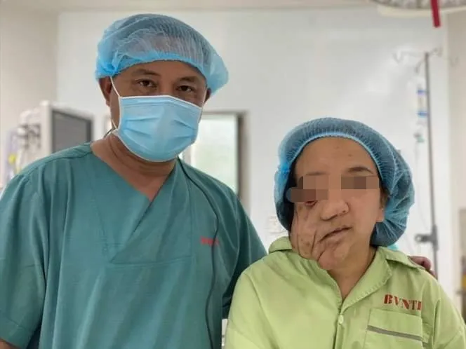 Giải cứu cô gái trẻ khỏi khuôn mặt biến dạng suốt 20 năm - Ảnh 1. Giải cứu cô gái trẻ khỏi khuôn mặt biến dạng suốt 20 năm - Ảnh 1.