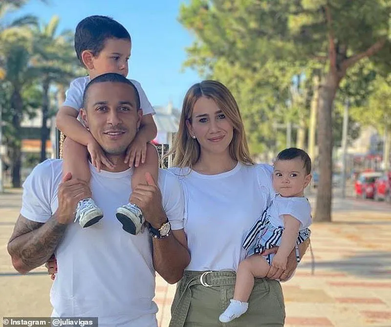 Liverpool đạt thỏa thuận cá nhân với Thiago Alcantara - Ảnh 1. Liverpool đạt thỏa thuận cá nhân với Thiago Alcantara - Ảnh 1.