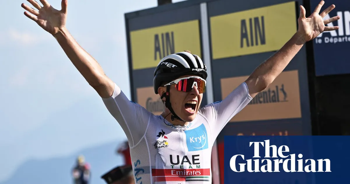 Chặng 15 Tour de France: Tadej Pogacar giành chiến thắng ngoạn mục - Ảnh 4. Chặng 15 Tour de France: Tadej Pogacar giành chiến thắng ngoạn mục - Ảnh 4.