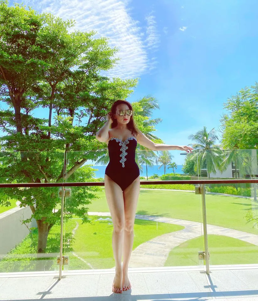 Bảo Thanh diện bikini cực gợi cảm qua g&oacute;c m&aacute;y của chồng - Ảnh 5.