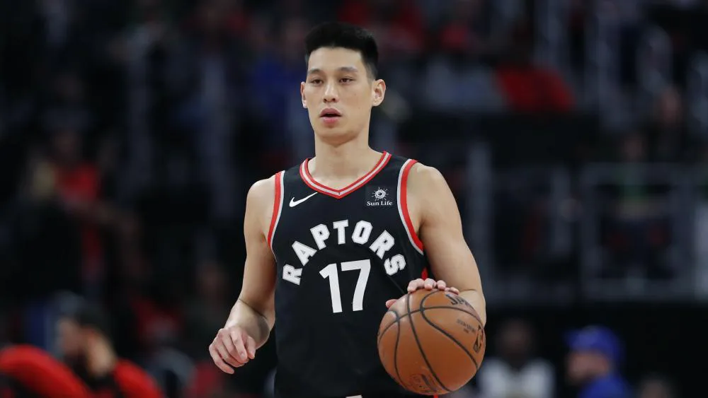 Jeremy Lin rời giải bóng rổ CBA chỉ sau 1 năm gắn bó - Ảnh 1. Jeremy Lin rời giải bóng rổ CBA chỉ sau 1 năm gắn bó - Ảnh 1.