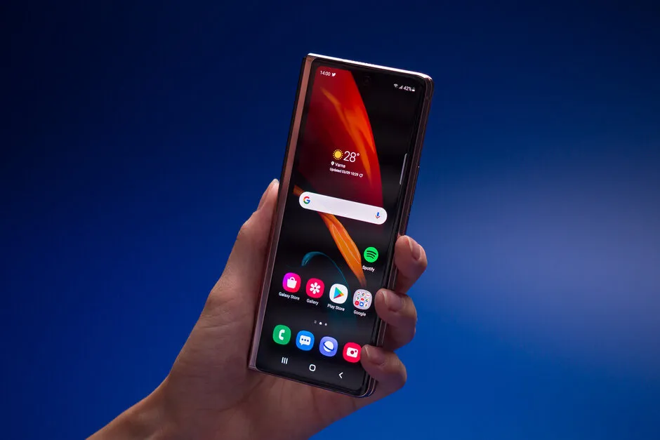 Galaxy Z Fold 2 hoãn ngày lên kệ tại quê nhà do nhu cầu quá cao - Ảnh 1.