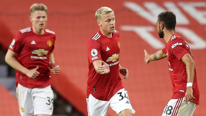 Van de Beek chỉ trích đồng đội chơi quá chậm - Ảnh 2.