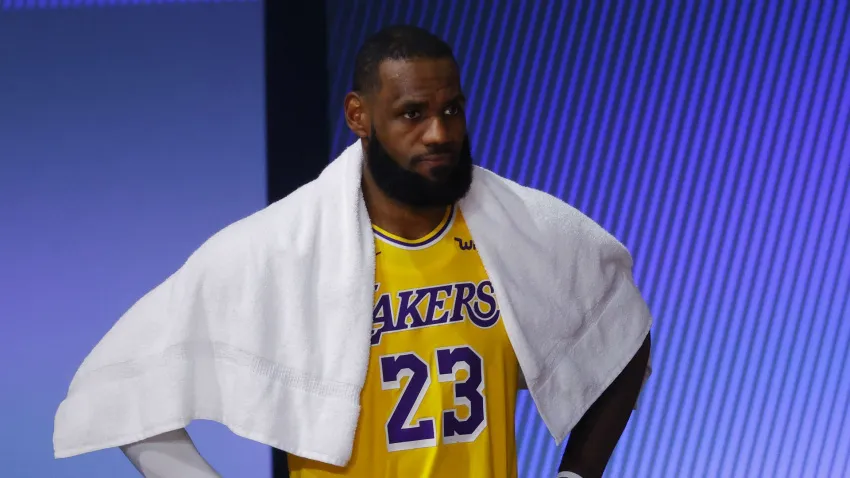 Lebron James thất vọng về cách thức bình chọn cầu thủ xuất sắc nhất NBA - Ảnh 1. Lebron James thất vọng về cách thức bình chọn cầu thủ xuất sắc nhất NBA - Ảnh 1.