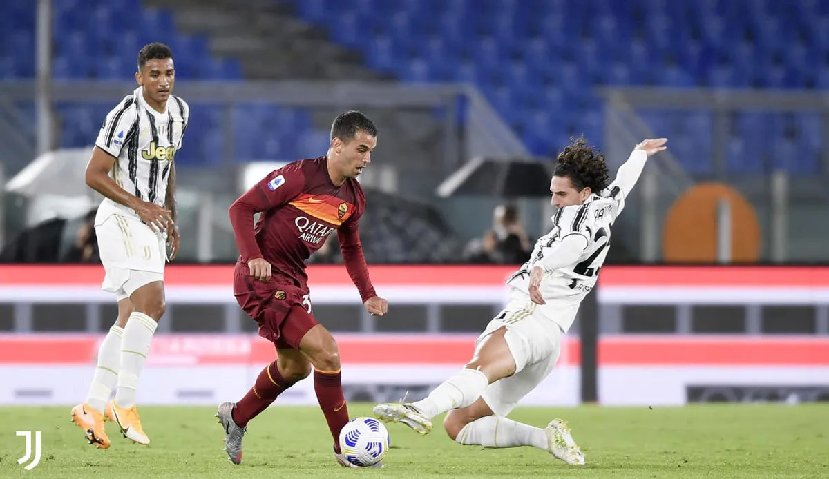 Roma 2-2 Juventus: Ronaldo lập cú đúp, Juventus ngược dòng trong thế thiếu người - Ảnh 3. Roma 2-2 Juventus: Ronaldo lập cú đúp, Juventus ngược dòng trong thế thiếu người - Ảnh 3.