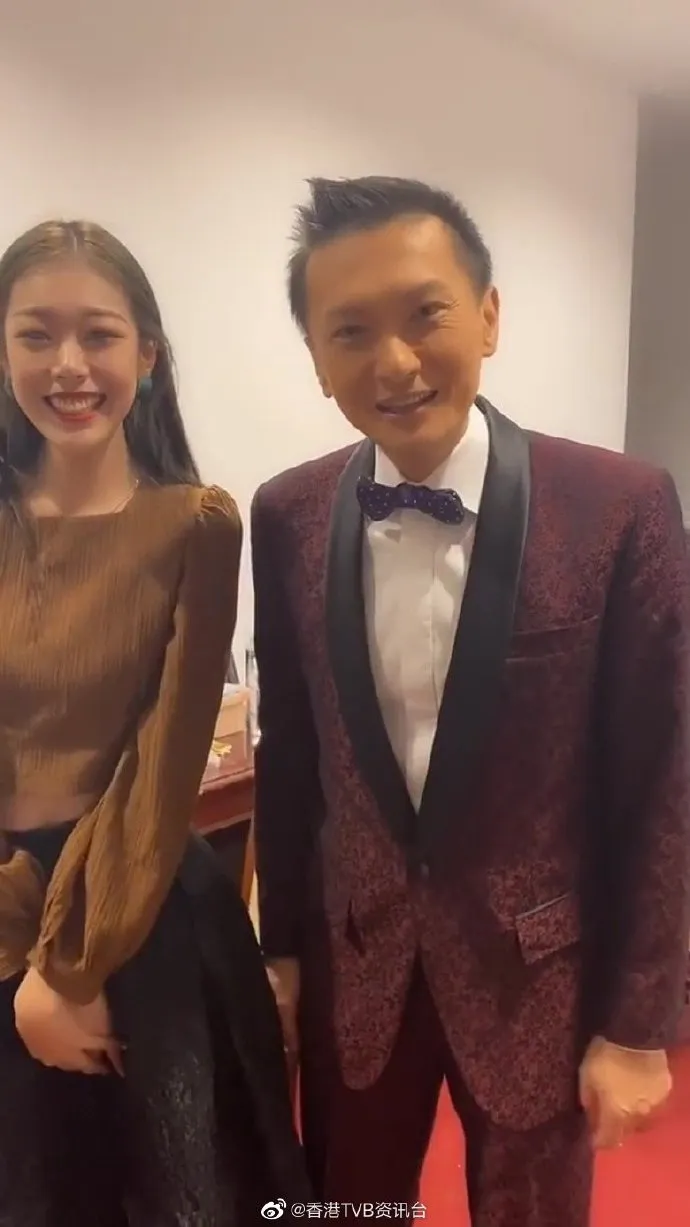 Sao Hong Kong Trần Cẩm Hồng lộ ảnh gầy g&ograve; qu&aacute; mức, người h&acirc;m mộ lo ngại - Ảnh 1.