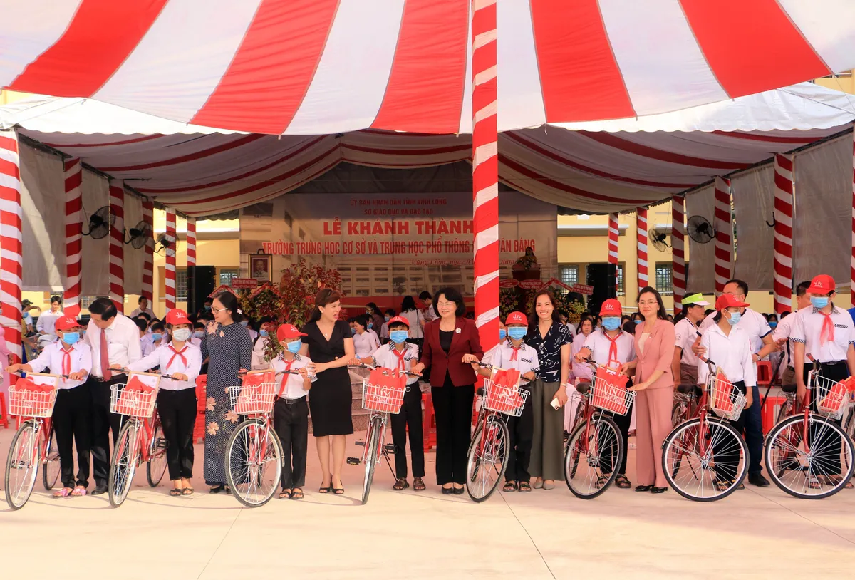 Kh&aacute;nh th&agrave;nh Trường THCS - THPT Phan Văn Đ&aacute;ng ở Vĩnh Long - Ảnh 3.