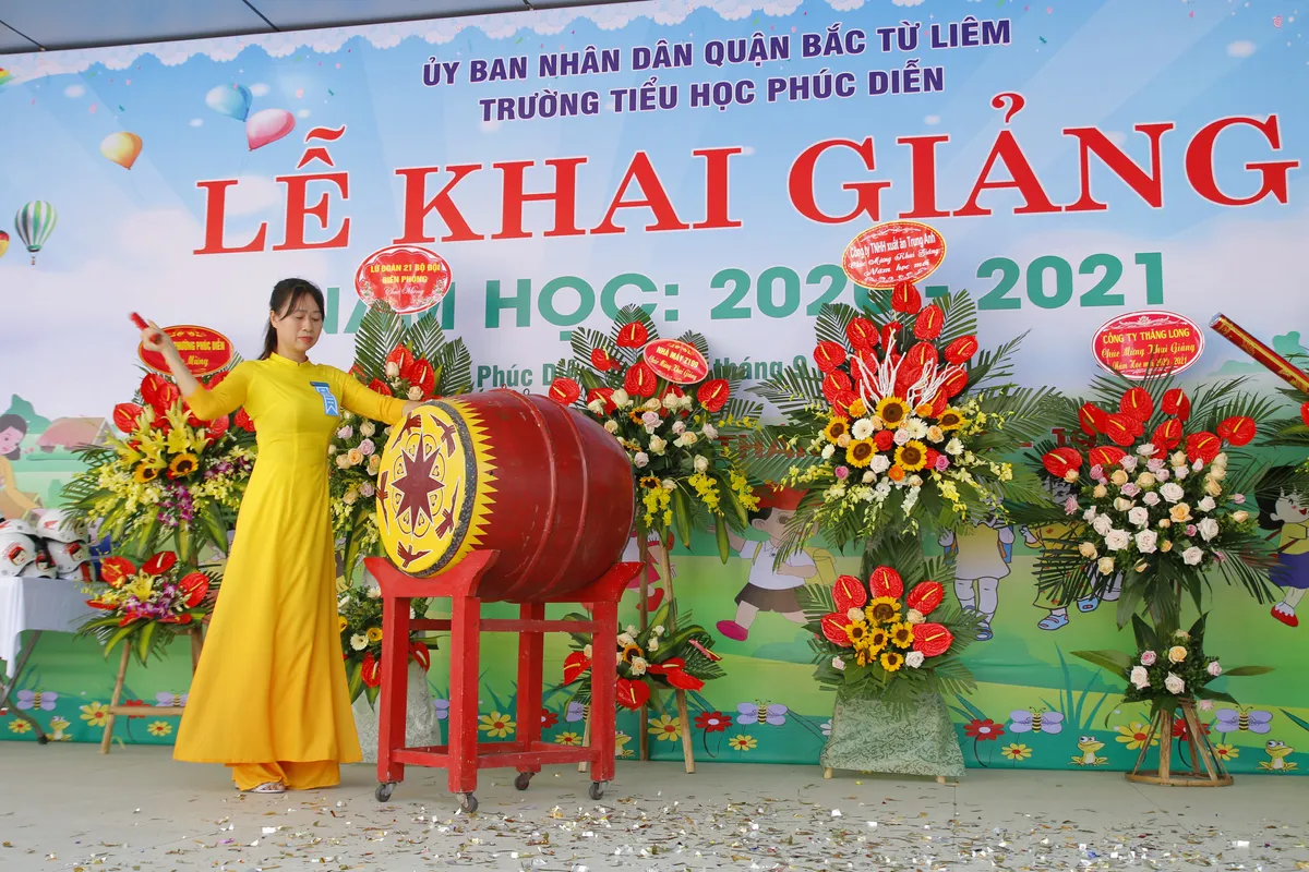 Lễ khai giảng năm học 2020-2021 trực tuyến phòng chống COVID-19 - Ảnh 6.