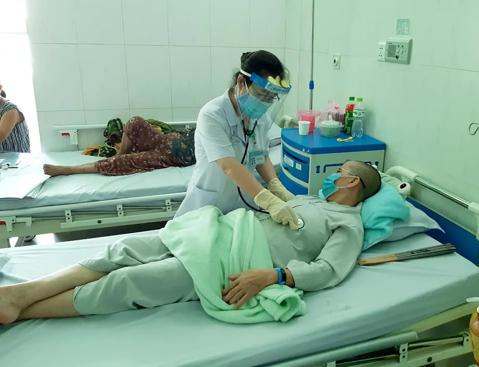Hà Nội xử phạt 14 cơ sở kinh doanh, nhà hàng chay vi phạm quy định an toàn thực phẩm - Ảnh 1. Hà Nội xử phạt 14 cơ sở kinh doanh, nhà hàng chay vi phạm quy định an toàn thực phẩm - Ảnh 1.