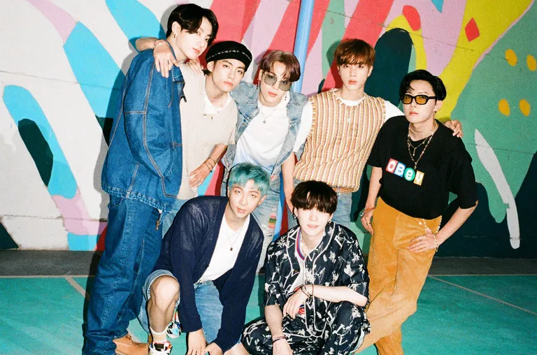 BTS giữ vững ngôi vị Quán quân Billboard 100 - Ảnh 2.