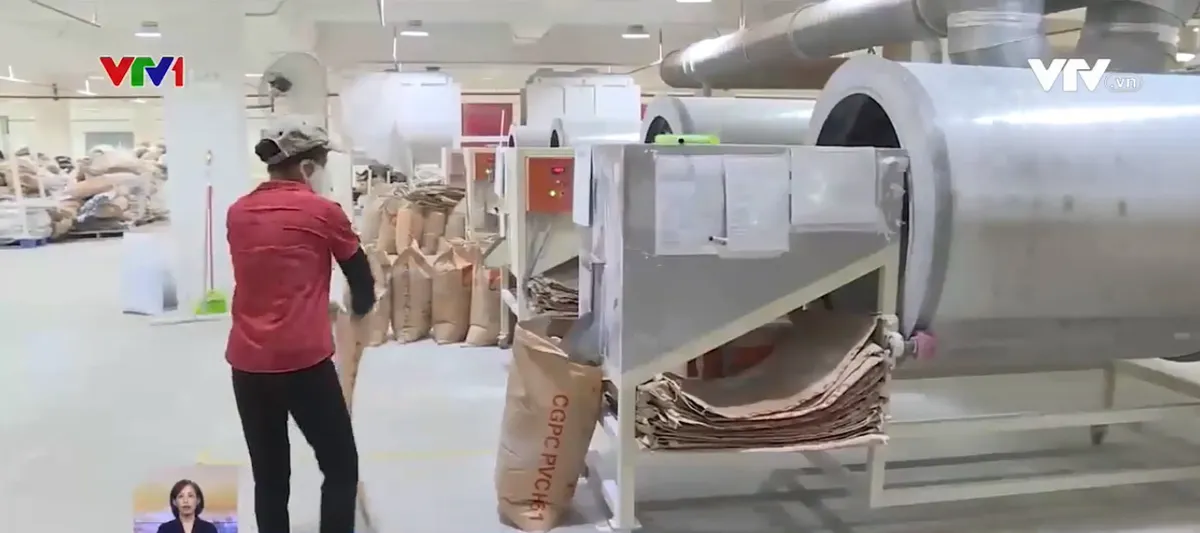 Nguy hại tình trạng nhiễm độc thiếc - Ảnh 1.