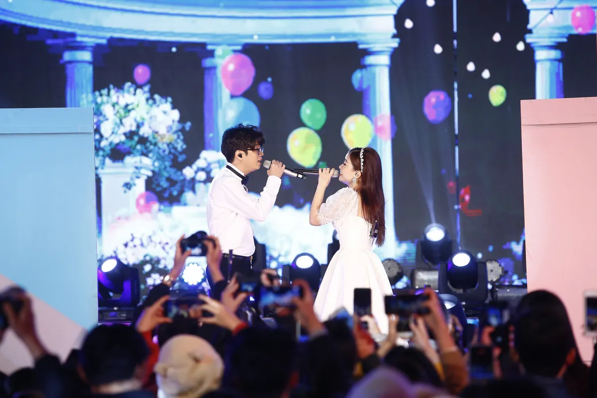 Nhìn lại những tiết mục ấn tượng tại Vũ khúc ánh sáng - Countdown 2021 - Ảnh 5.