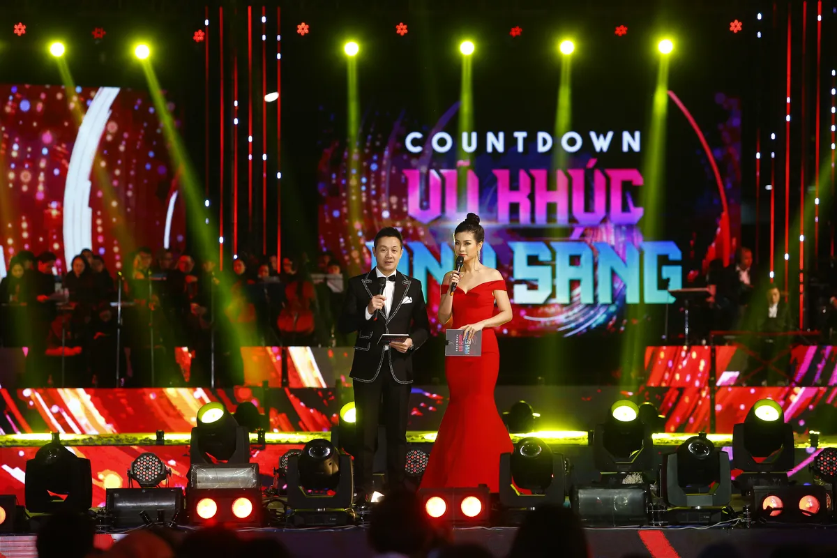 Sôi động, cuồng nhiệt cùng Vũ khúc ánh sáng - Countdown 2021 - Ảnh 1. Sôi động, cuồng nhiệt cùng Vũ khúc ánh sáng - Countdown 2021 - Ảnh 1.