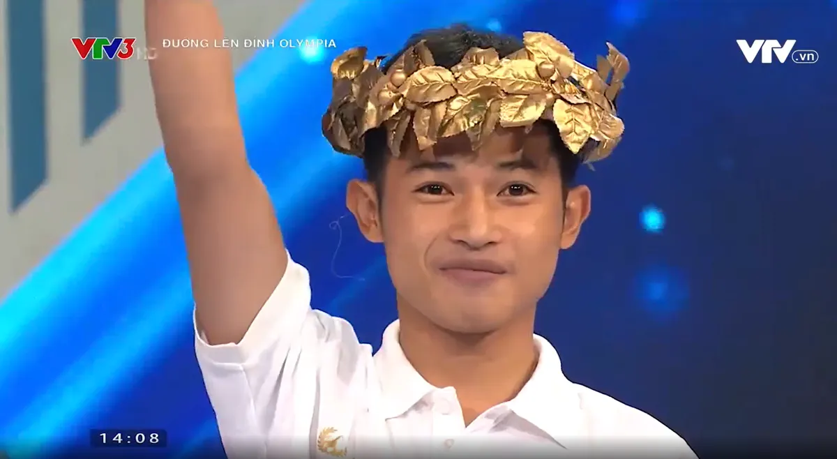 Giằng co điểm với nam sinh Hà Nội, chàng trai Quảng Trị giành vòng nguyệt quế - Ảnh 5. Giằng co điểm với nam sinh Hà Nội, chàng trai Quảng Trị giành vòng nguyệt quế - Ảnh 5.