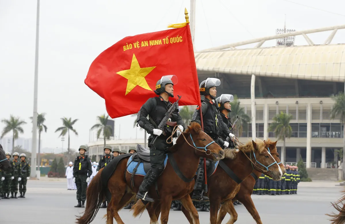 Lực lượng công an sẵn sàng hy sinh, chỉ biết còn Đảng thì còn mình” - Ảnh 1.