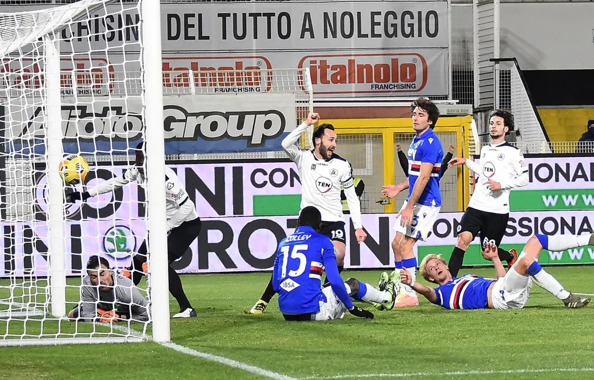 Spezia 2-1 Sampdoria: 3 điểm trọn vẹn cho đội chủ nhà (Vòng 17 Serie A 2020/21) - Ảnh 3. Spezia 2-1 Sampdoria: 3 điểm trọn vẹn cho đội chủ nhà (Vòng 17 Serie A 2020/21) - Ảnh 3.
