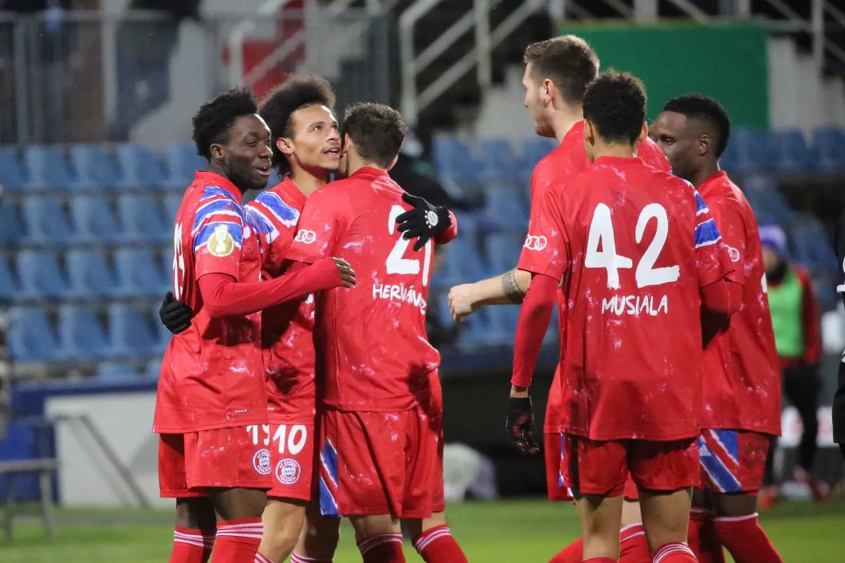 Cúp Quốc gia Đức: Bayern Munich bị loại bởi đội bóng hạng 2 - Ảnh 1. Cúp Quốc gia Đức: Bayern Munich bị loại bởi đội bóng hạng 2 - Ảnh 1.