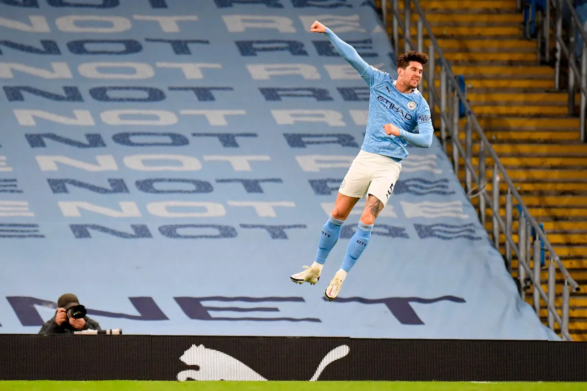 Manchester City 4-0 Crystal Palace: Áp sát ngôi đầu của Man Utd - Ảnh 1.