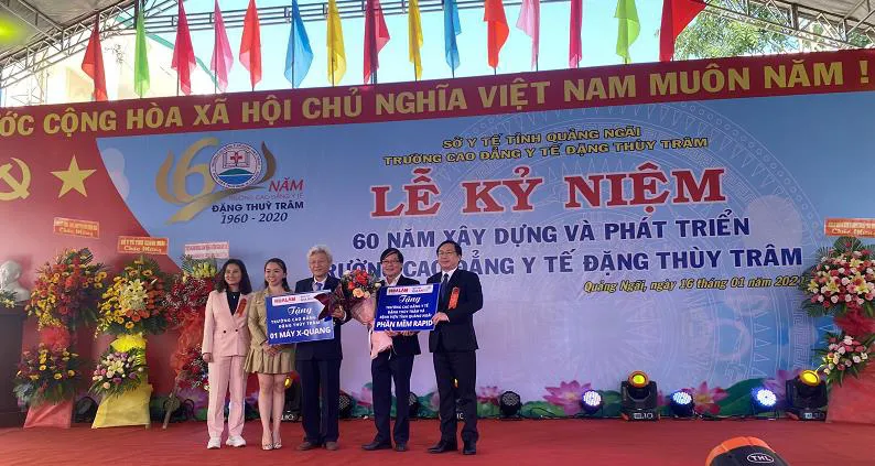 Trường Cao đẳng y tế Đặng Th&ugrave;y Tr&acirc;m: Giỏi y thuật - S&acirc;u y đức - Ảnh 2.