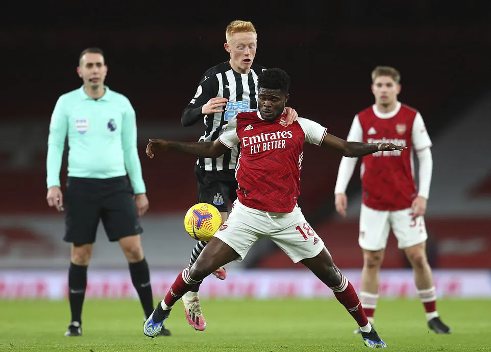 Partey trở lại, Arsenal đại thắng Newcastle - Ảnh 1. Partey trở lại, Arsenal đại thắng Newcastle - Ảnh 1.