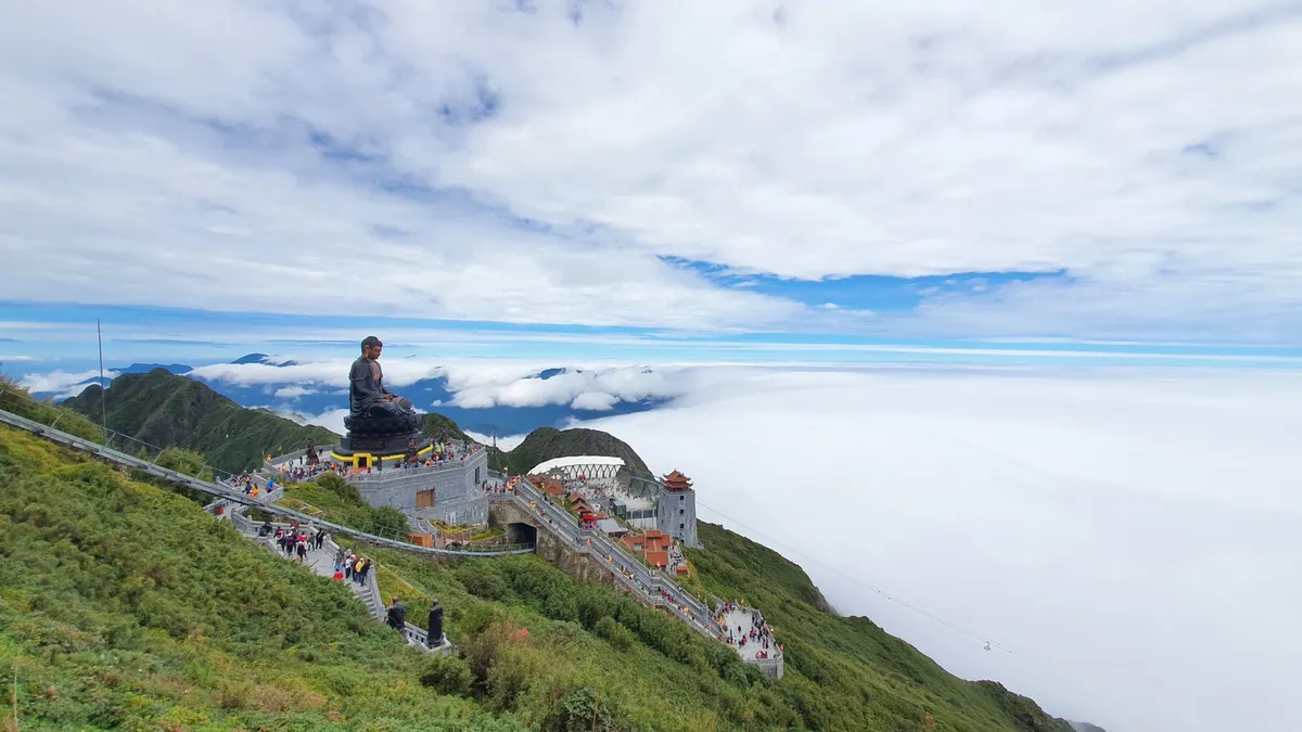 Tour ghép Xuyên Việt mang làn gió mới cho mùa du lịch Tết 2021 - Ảnh 1.