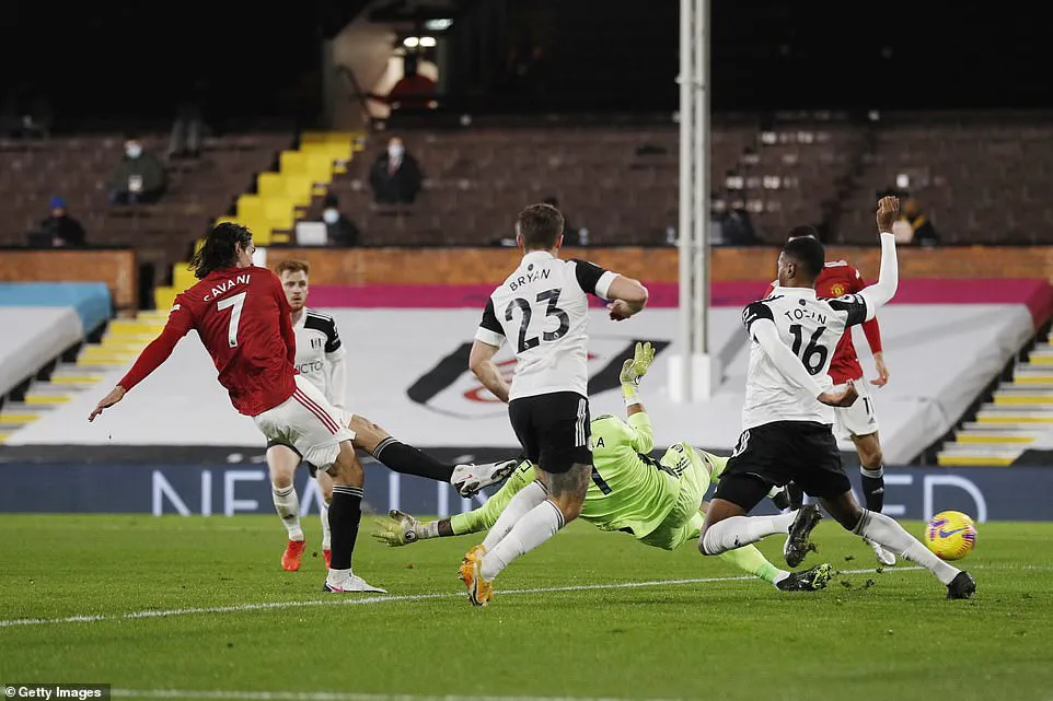 Fulham 1-2 Man Utd: Pogba tỏa sáng, Manchester United trở lại ngôi đầu - Ảnh 3. Fulham 1-2 Man Utd: Pogba tỏa sáng, Manchester United trở lại ngôi đầu - Ảnh 3.