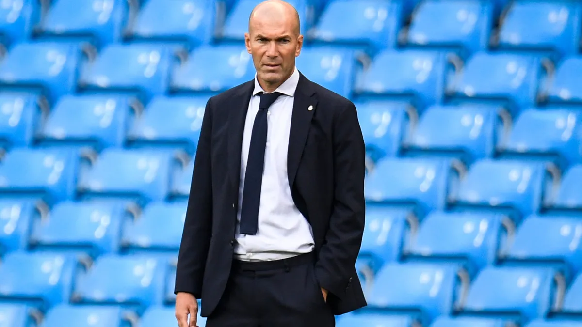HLV Zidane dương t&iacute;nh với COVID-19 - Ảnh 2.