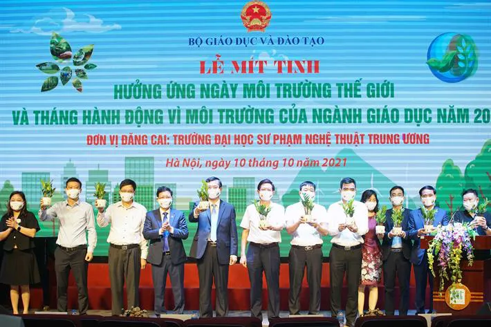 Ngành Giáo dục phát động Tháng hành động vì môi trường - Ảnh 1.