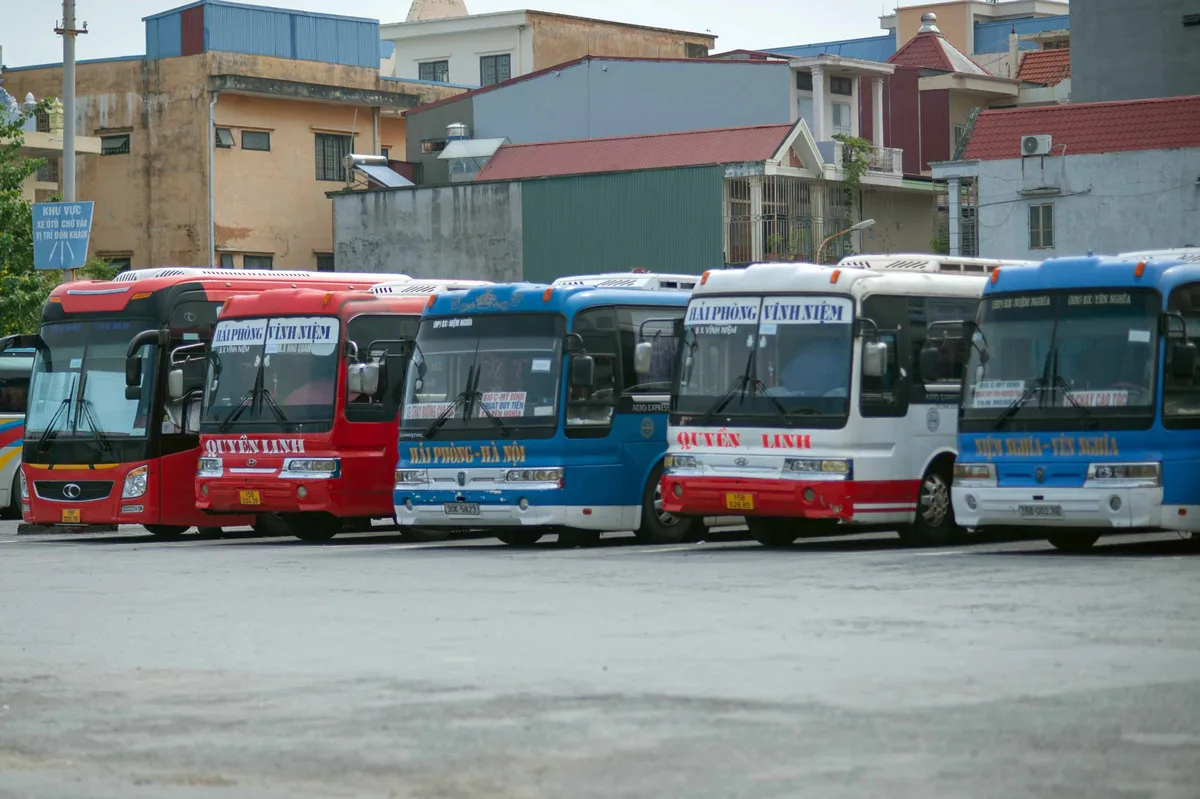 Chính thức: Mở lại vận tải khách đường bộ liên tỉnh từ 13/10 - Ảnh 3.