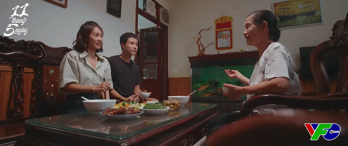 11 th&aacute;ng 5 ng&agrave;y - Tập 34: Nhi muốn tự tay nấu m&acirc;m cơm giỗ mẹ - Ảnh 1.