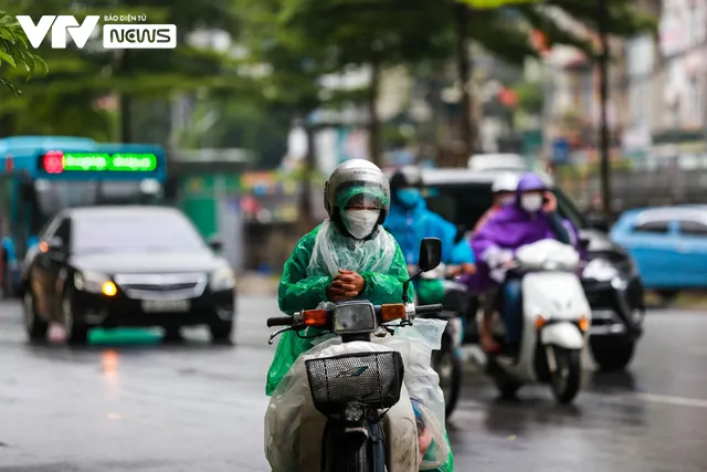 Người lao động mưu sinh trong giá rét đầu mùa - Ảnh 5.