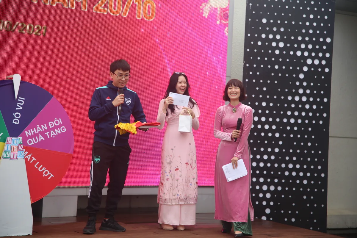 Đài THVN rộn ràng chào mừng ngày Phụ nữ Việt Nam (20/10) - Ảnh 22. Đài THVN rộn ràng chào mừng ngày Phụ nữ Việt Nam (20/10) - Ảnh 22.