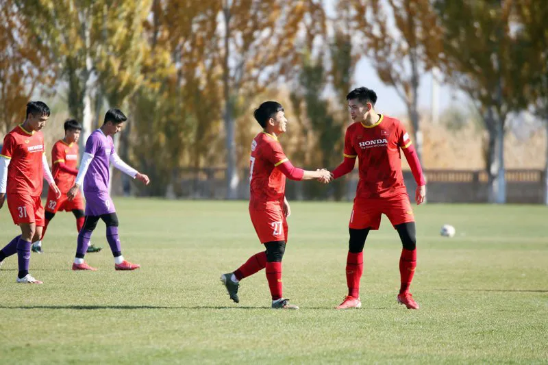 ĐT U23 Việt Nam chia quân đấu tập, HLV Park Hang-seo hài lòng về sự nỗ lực của các học trò - Ảnh 3. ĐT U23 Việt Nam chia quân đấu tập, HLV Park Hang-seo hài lòng về sự nỗ lực của các học trò - Ảnh 3.