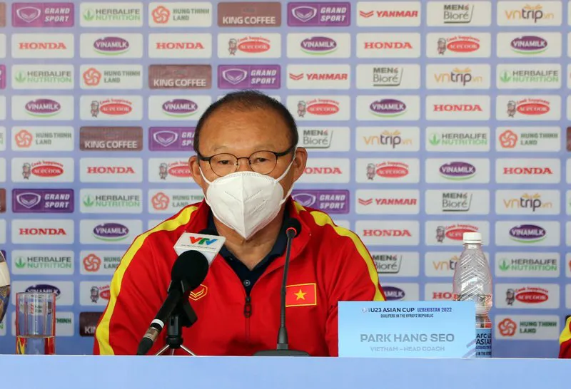 HLV Park Hang-seo: “Hãy tin tưởng và động viên để các cầu thủ U23 Việt Nam thi đấu đạt kết quả tốt” - Ảnh 1. HLV Park Hang-seo: “Hãy tin tưởng và động viên để các cầu thủ U23 Việt Nam thi đấu đạt kết quả tốt” - Ảnh 1.