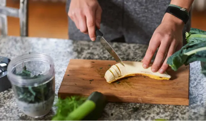 11 lợi &iacute;ch sức khỏe tuyệt vời của chuối - Ảnh 1.