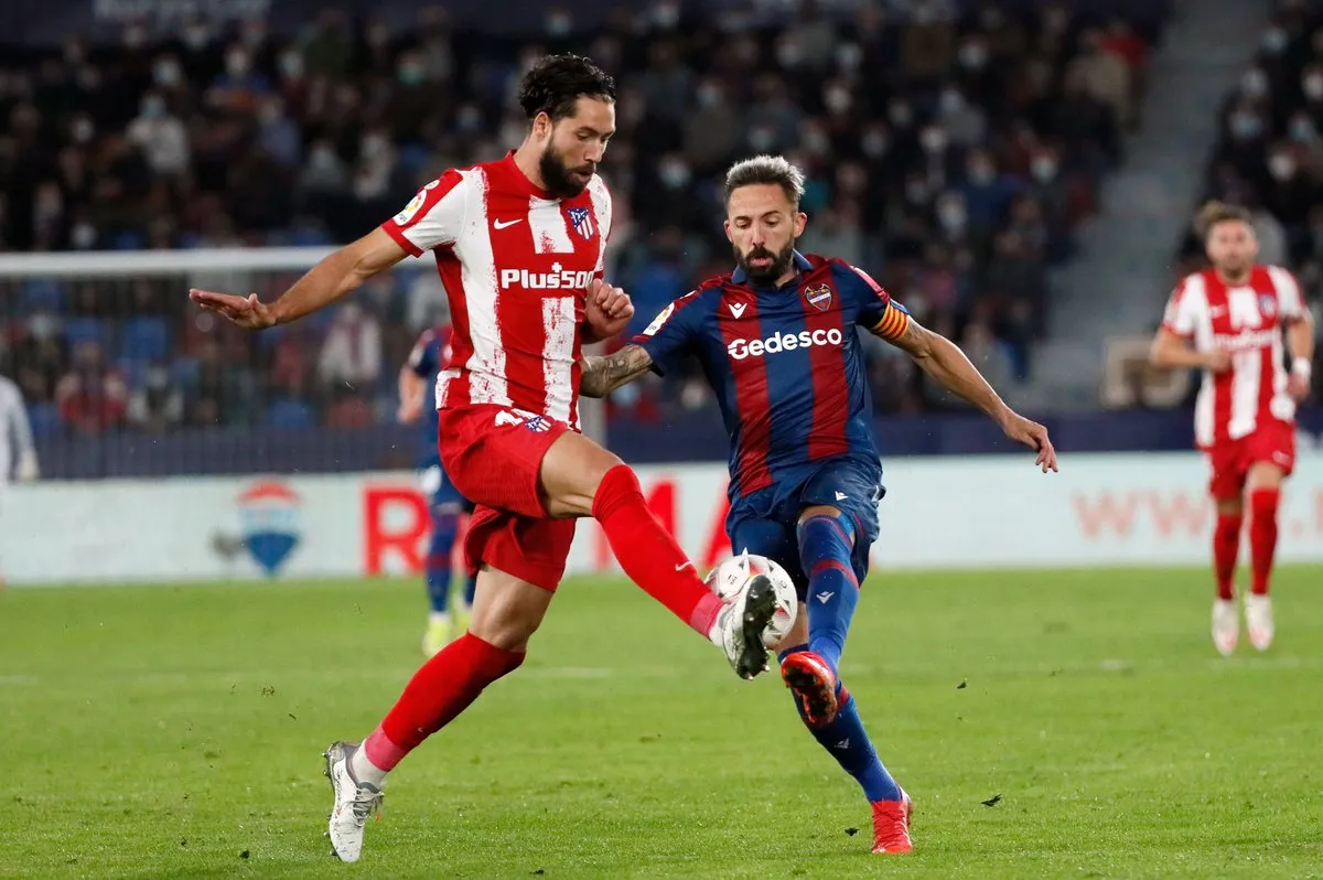 Atletico Madrid chia điểm trên sân của Levante, Real Sociedad tiếp tục dẫn đầu La Liga - Ảnh 3. Atletico Madrid chia điểm trên sân của Levante, Real Sociedad tiếp tục dẫn đầu La Liga - Ảnh 3.