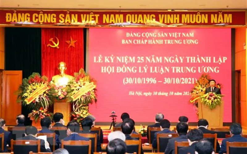 Hội đồng Lý luận Trung ương đã khẳng định vai trò, vị thế trong chặng đường 25 năm phát triển - Ảnh 1.