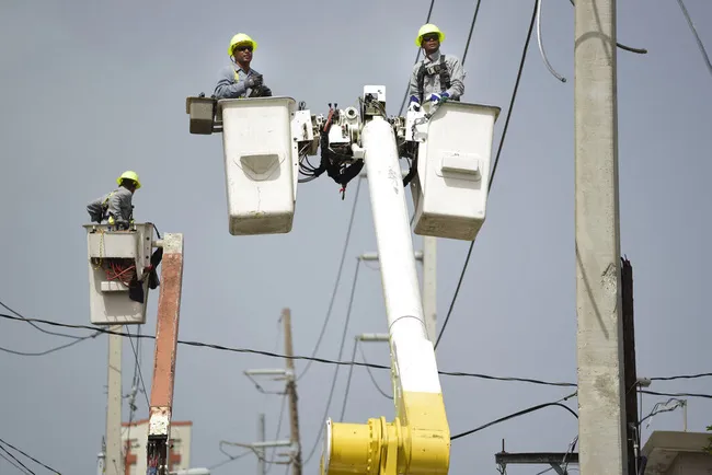 Giá xăng dầu giáng đòn đau vào đà phục hồi của kinh tế thế giới - Ảnh 2.