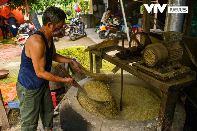 Bếp làng nhộn nhịp vì đặc sản mùa thu Hà Nội - Ảnh 9.