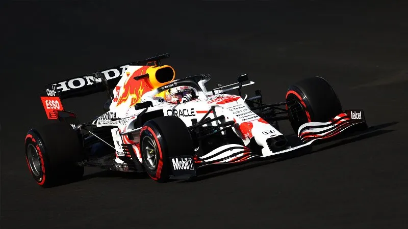 Lewis Hamilton đạt thành tích tốt nhất buổi chạy thử GP Thổ Nhĩ Kỳ - Ảnh 1. Lewis Hamilton đạt thành tích tốt nhất buổi chạy thử GP Thổ Nhĩ Kỳ - Ảnh 1.