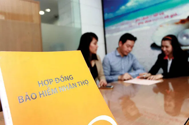 “Hóc xương” đại lý bảo hiểm - Ảnh 1.